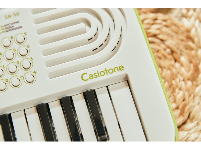 Casio Keyboard SA-50 Keyboard mit 32 Mini-Tasten und 100 Klangfarben