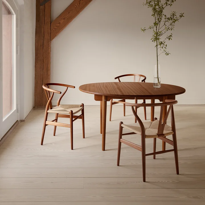 Carl Hansen - CH24 Wishbone Chair, Eiche geseift / Naturgeflecht