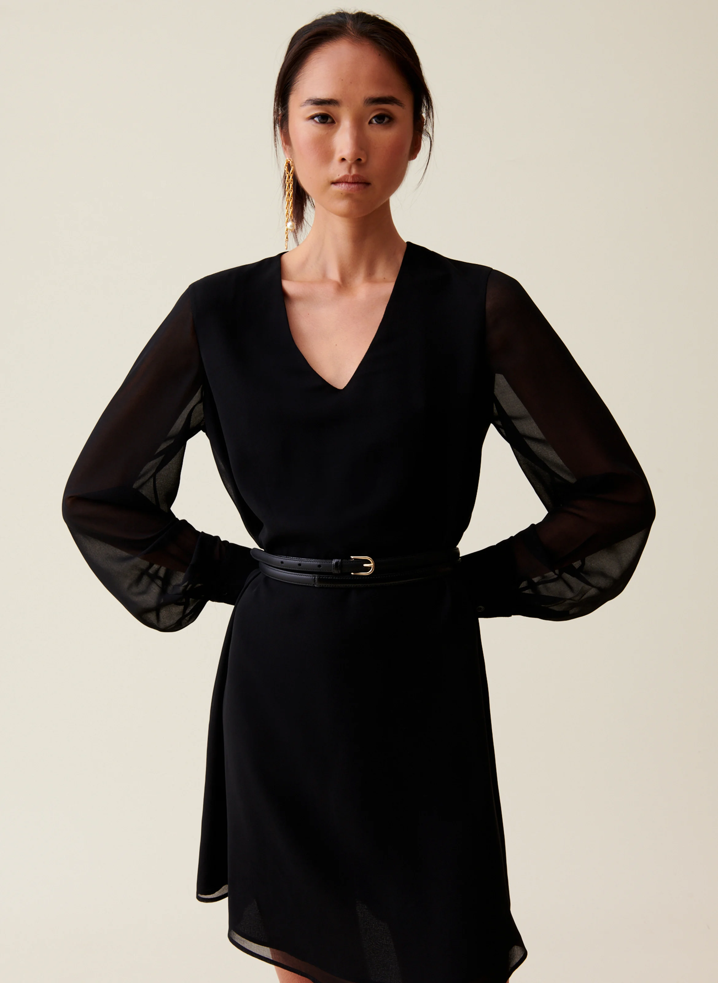 Robe courte col V | Noir