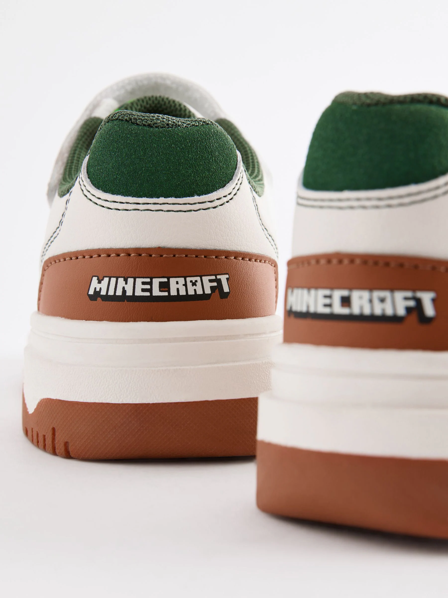 Neutraal - Minecraft sneakers met klittenband en elastische veters