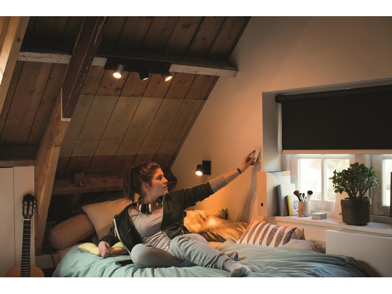 Philips Hue White Ambiance Runner 3er-Spot Schwarz Flexibles Licht für jeden Raum