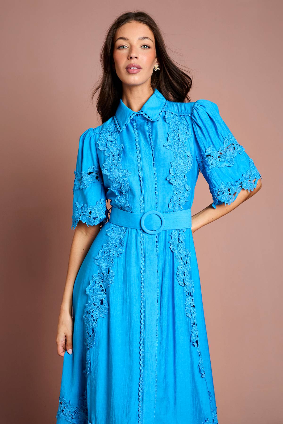 Coast Robe Chemise Ceinturée à Panneaux de Dentelle