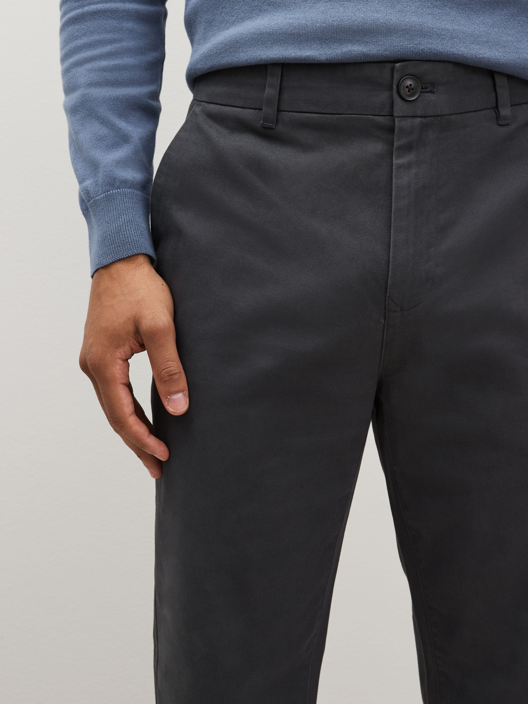 Grijs - Straight-fit chino van 100% katoen