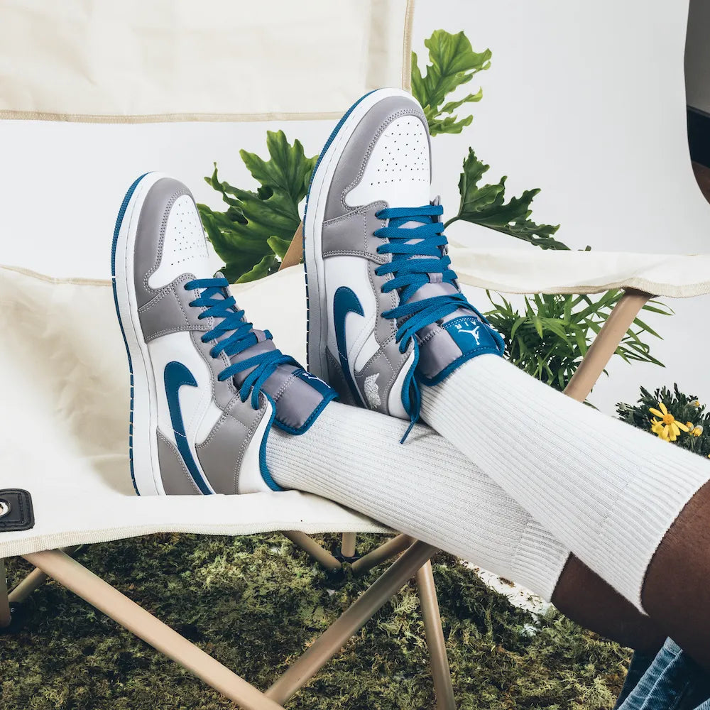 Air Jordan 1 Mid True Blue - 48h Delivery