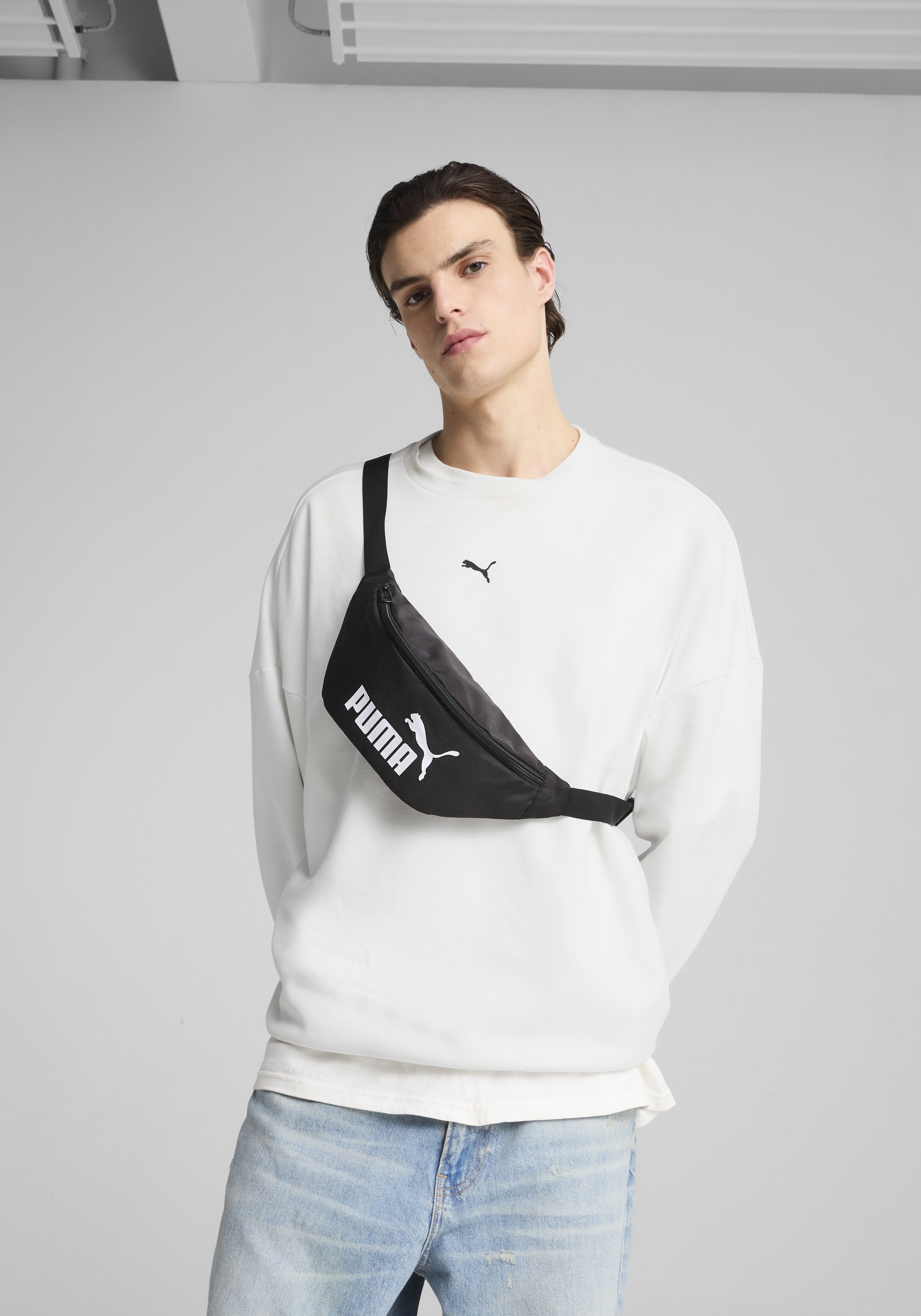 PUMA Gürteltasche »PHASE WAIST BAG« sportlicher Stil, verstellbarer Riemen, mit gepolsterter Rückseite