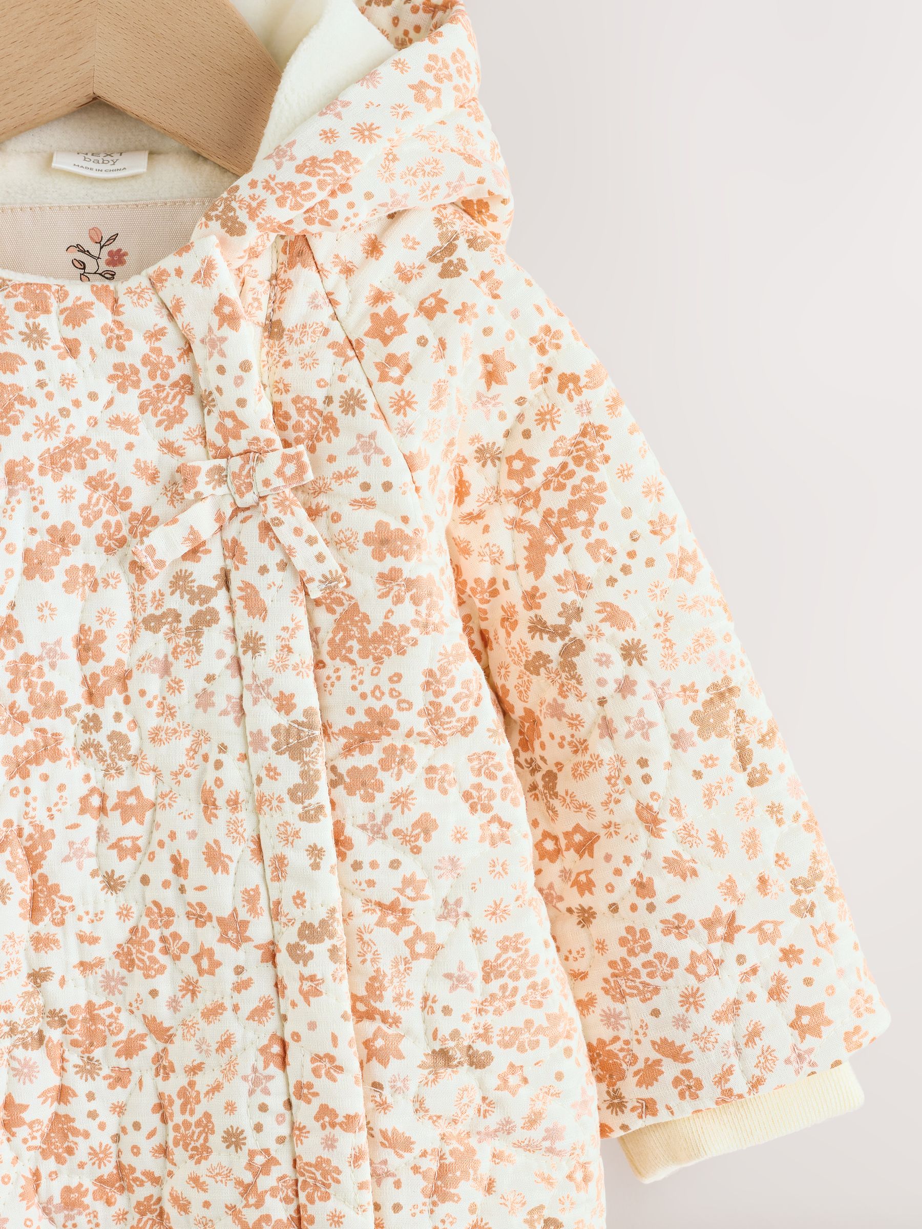 Ecru bloemenprint - Baby kinderwagenpak met kreukeltextuur en capuchon (0mnd -2jr)