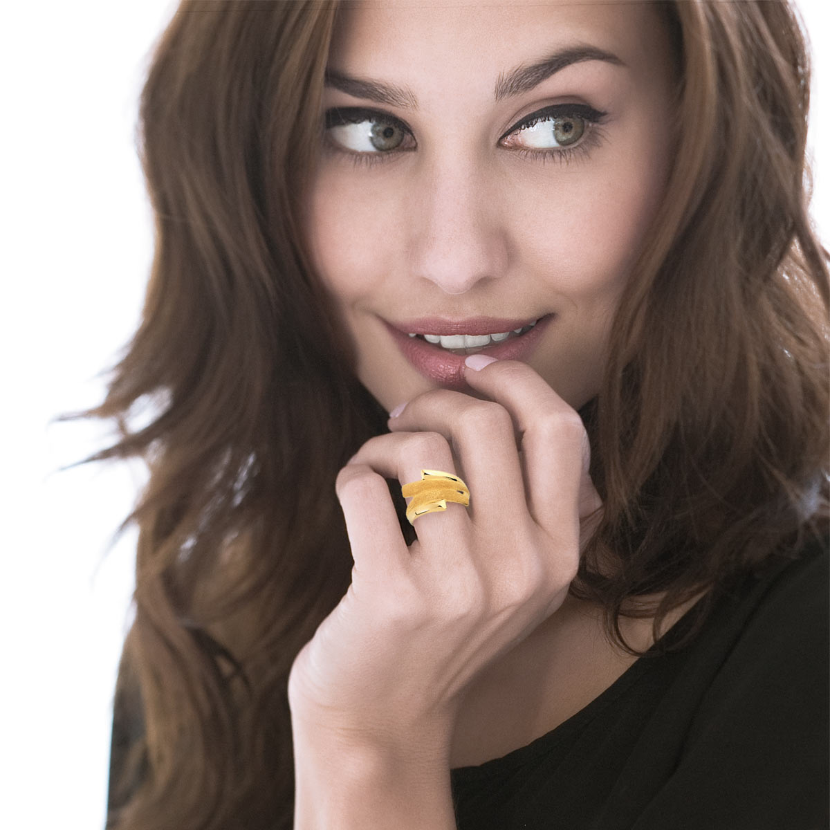 Bague or 750 jaune polie et granité
