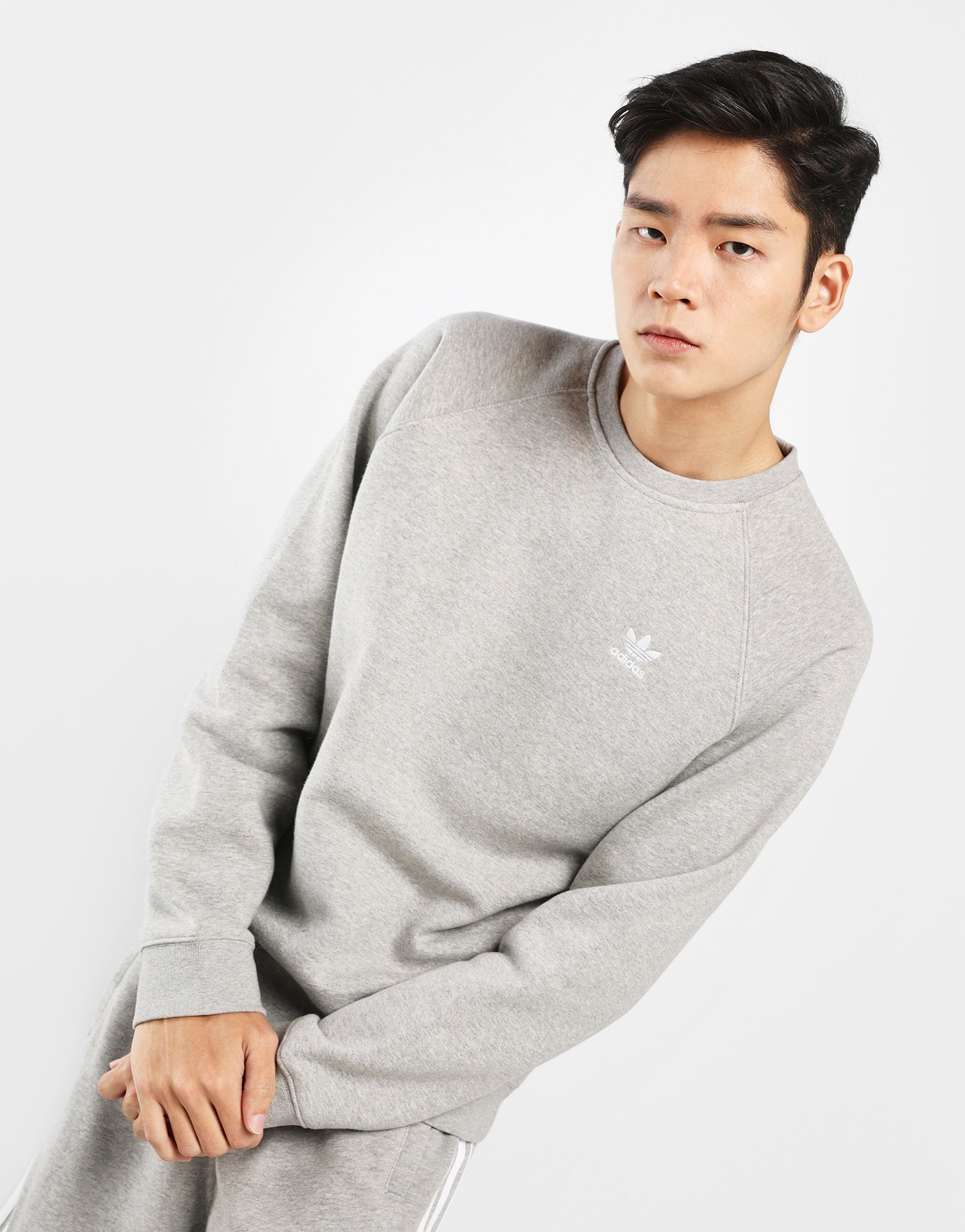 adidas Sweat-shirt ras-du-cou Trèfle Essentials