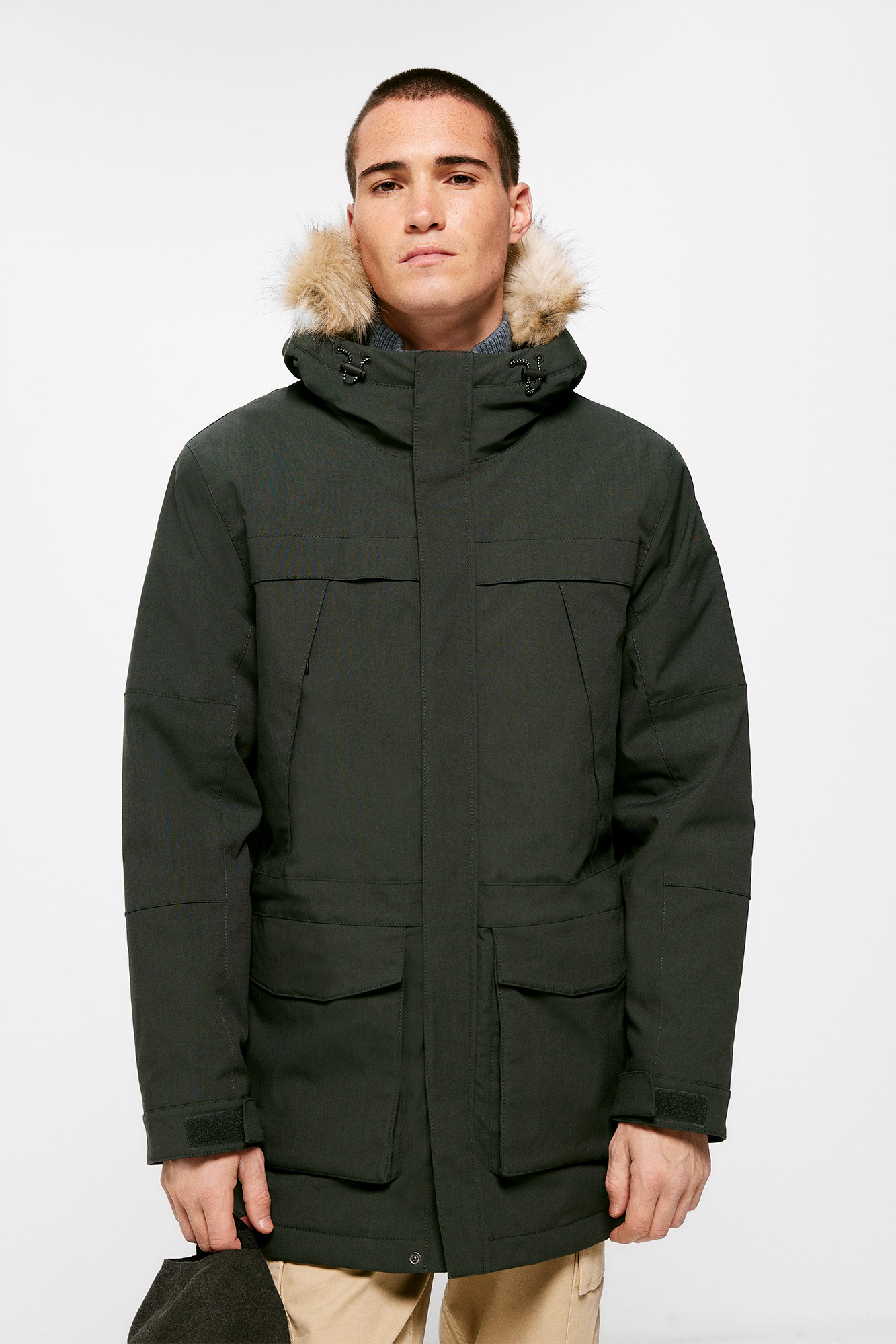 Parka técnica acolchoada em pele