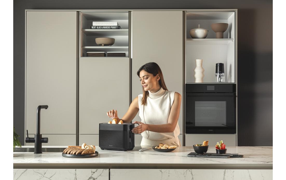 Toaster HTO5A3 021 SchwarzKlassischer Toaster
