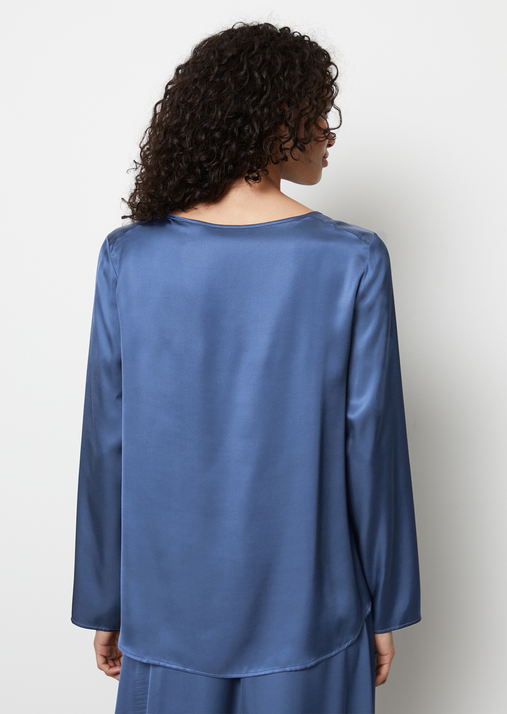 Fließendes Blusenshirt regularaus Viskose-Satin