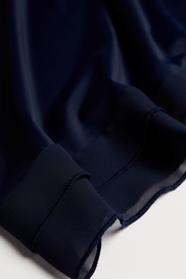 Camisola de microfibra com babado de georgette
