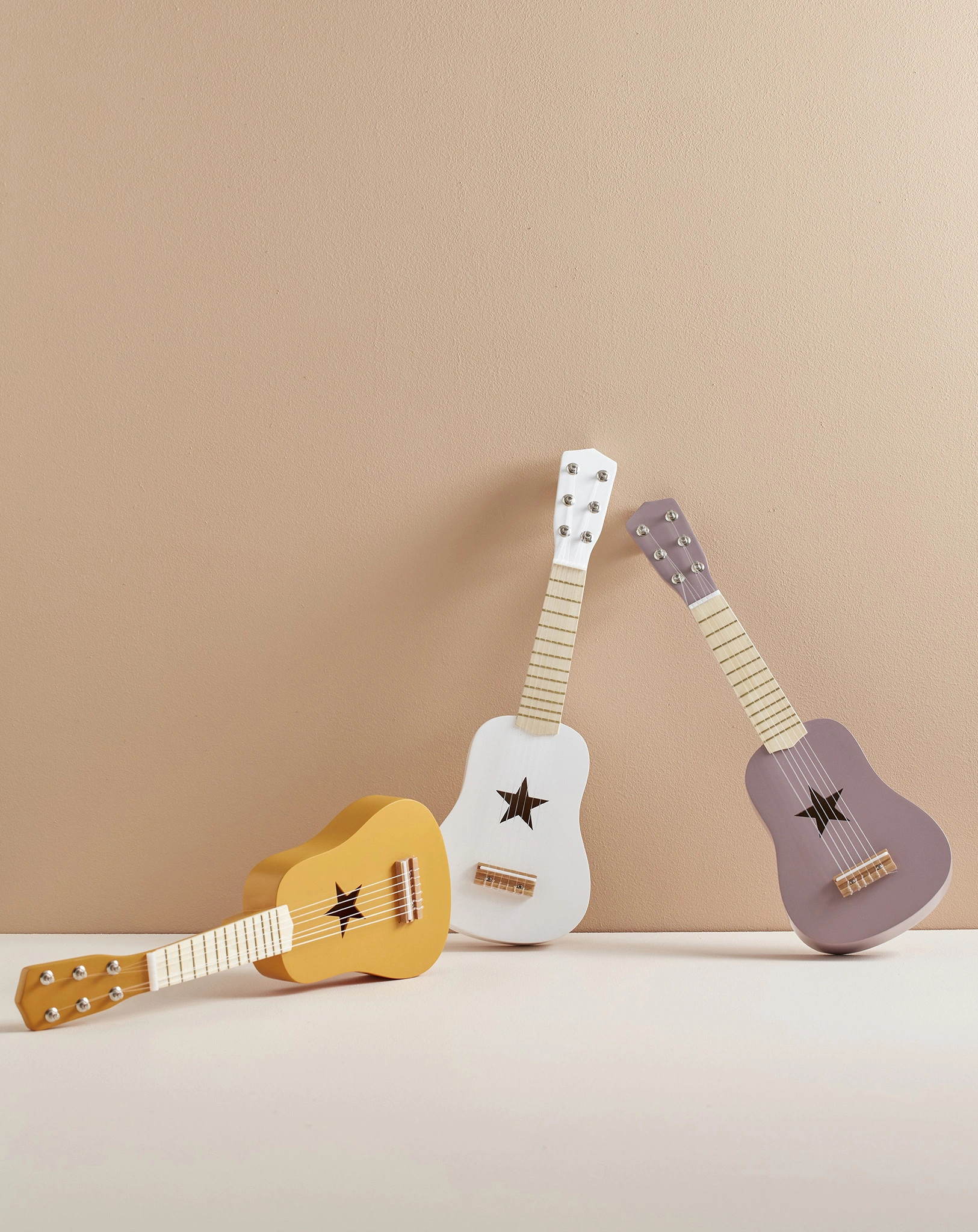 Kindergitarre SOLID STAR in weiß