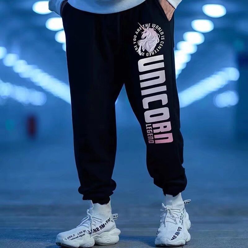 Cowpow - Trekkoord taille kraan letters print rechte pijpen joggingbroek