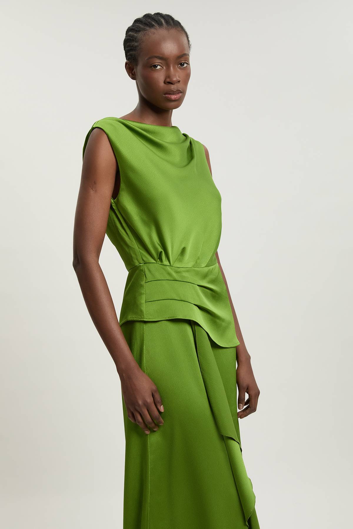 KarenMillen Robe Midi Sans Manches En Satin Texturé À Détail De Volants