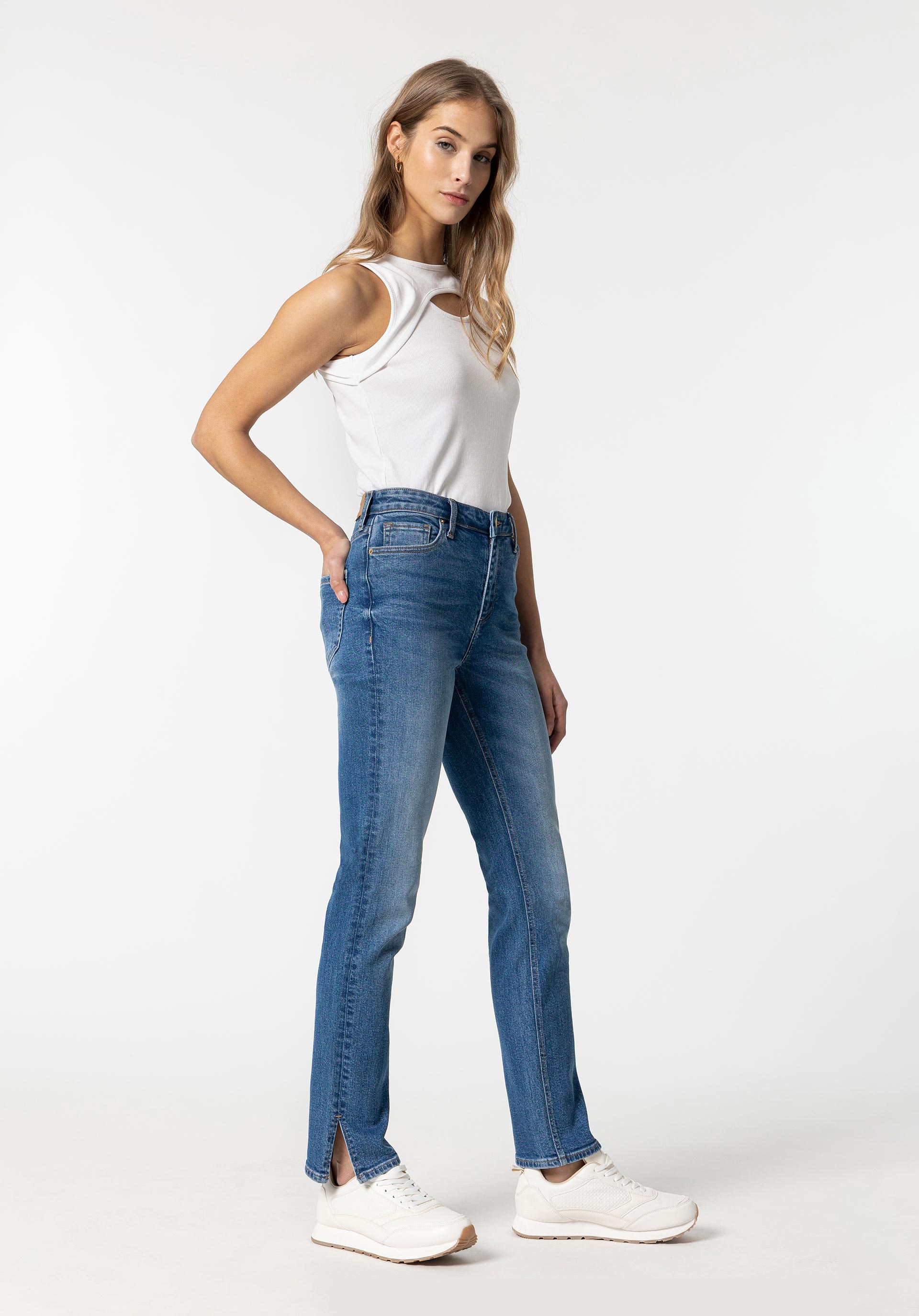 Jeans Jennifer Slim Fit Cintura Alta