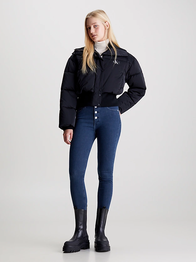Calça jeans super skinny de cintura alta até o tornozelo