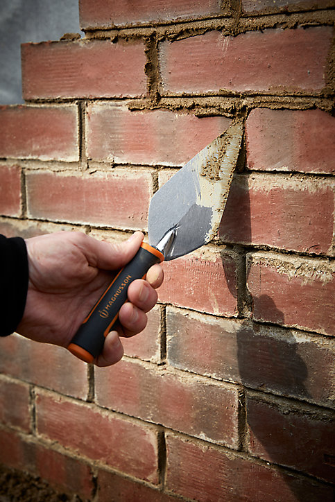 Truelle pointue 15.2 cm Magnusson