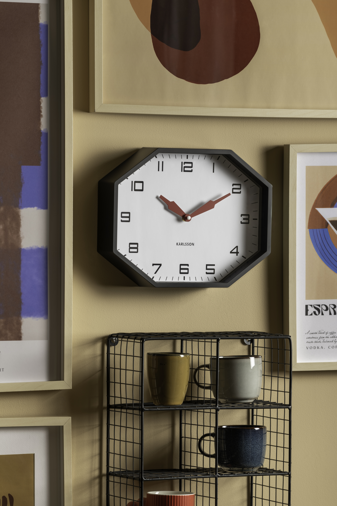Wandklok Modern Factory Octagon Helderrood
