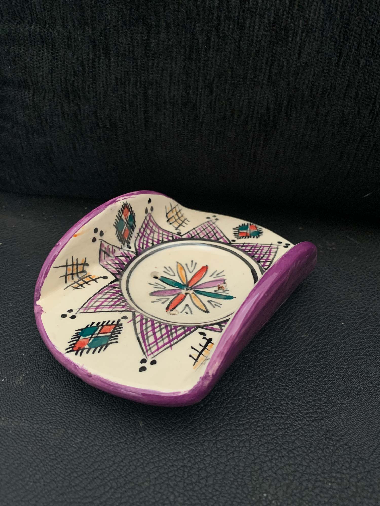 Keramik-Seifenschale, lila, multicolor, B 10 cm, L 13 cm, H 4 cm von fischer's lagerhaus
