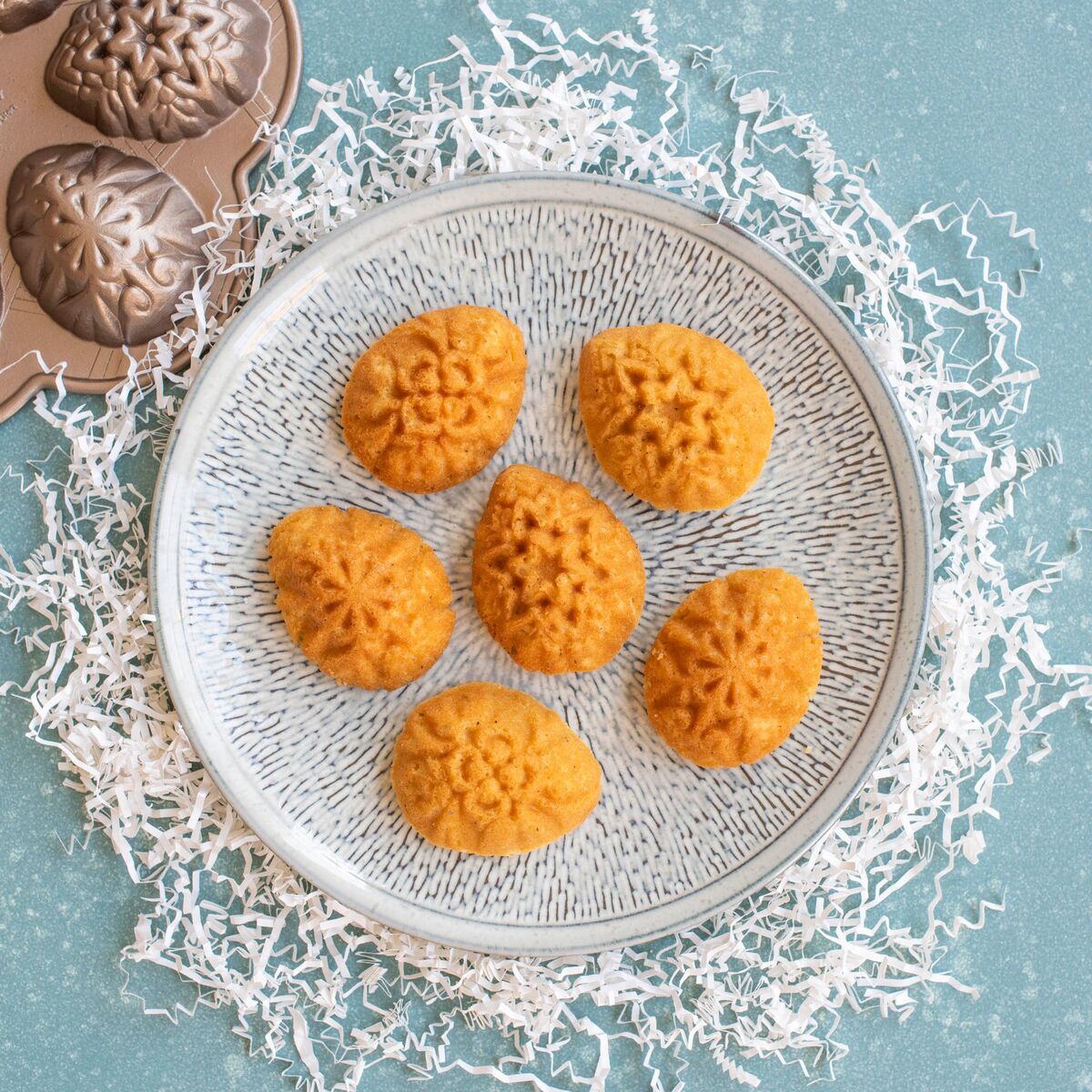 Ornamental Egg bakeform