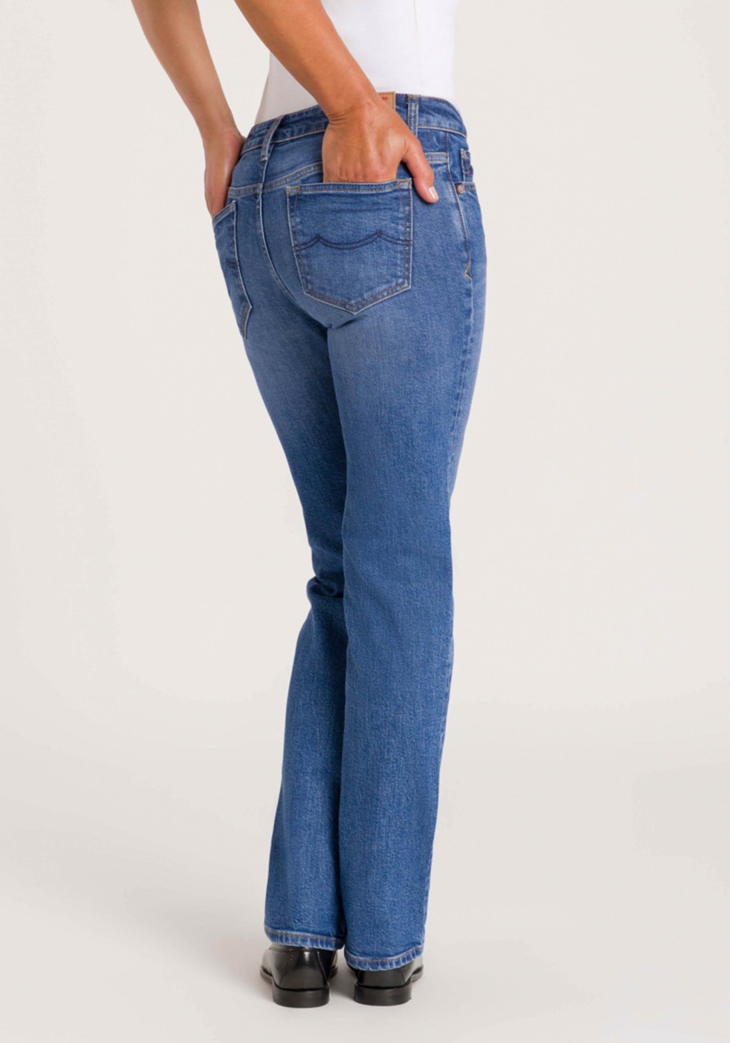 Kings Of Indigo Jeans Emiko Sander Mid Used