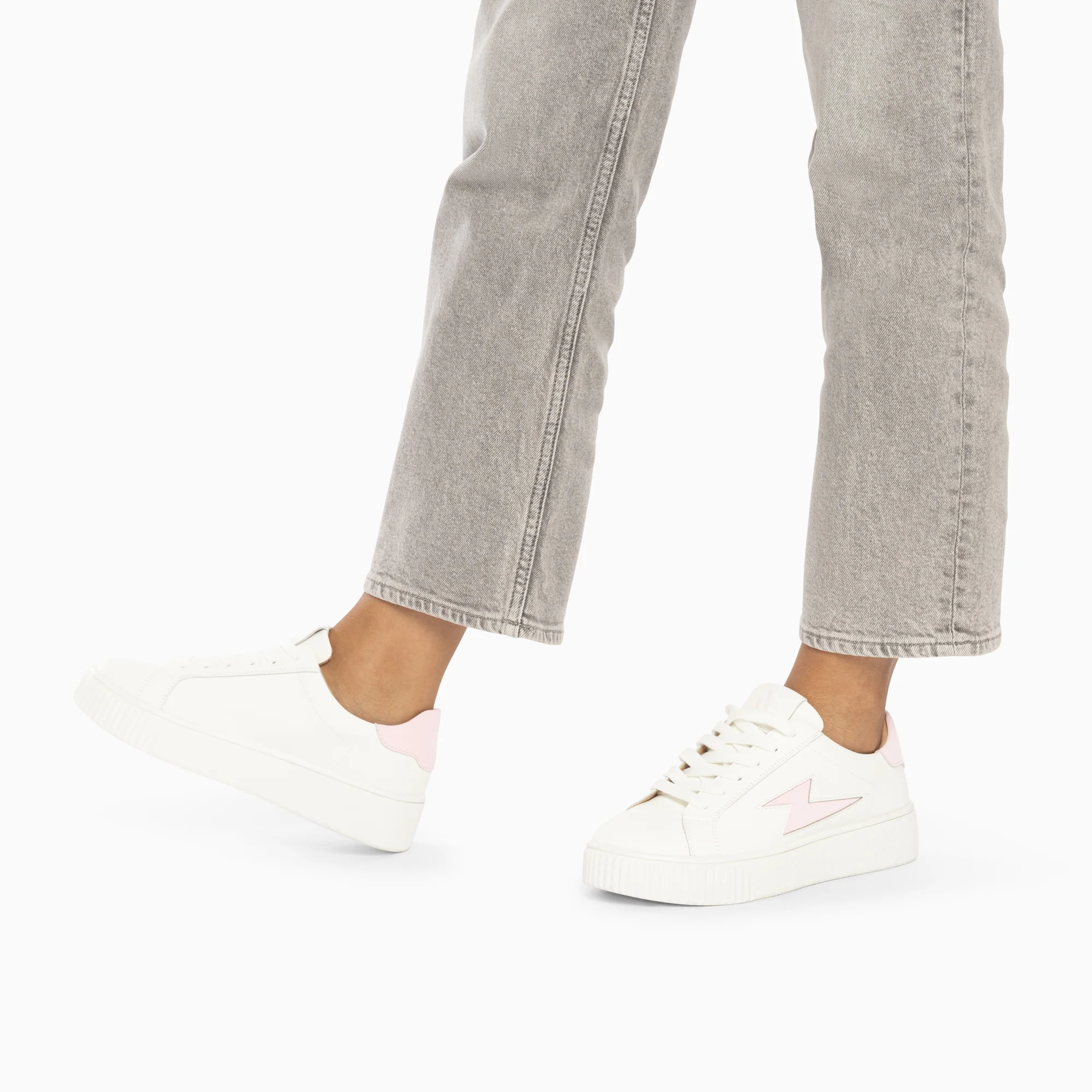 Sneakers-Baskets éclair Angie blanc et rose à lacets