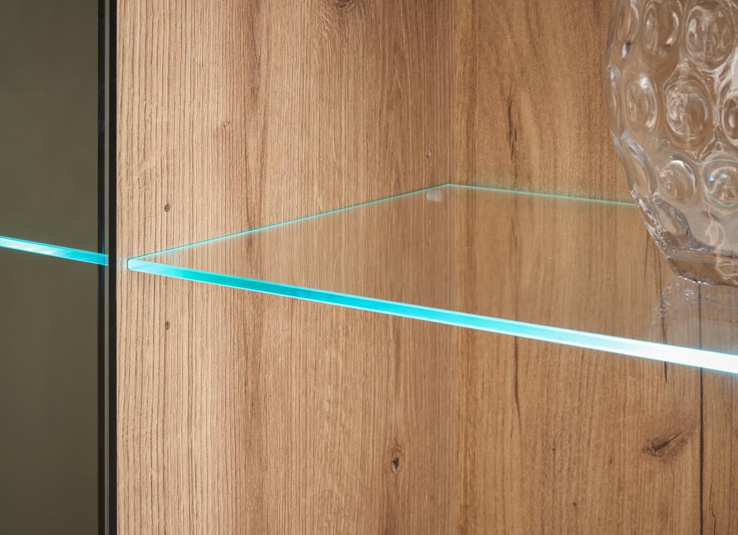 Highboard in Evoke Eiche Vitrine 90 x 140 cm, Design-D