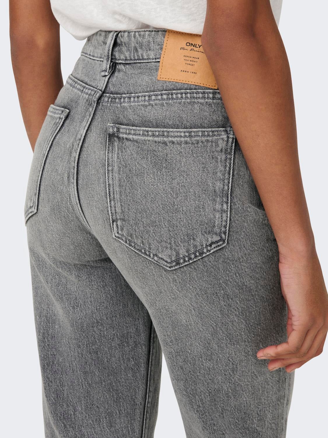 ONLEMILY Hohe Taille Gerade geschnitten Jeans Grey Denim