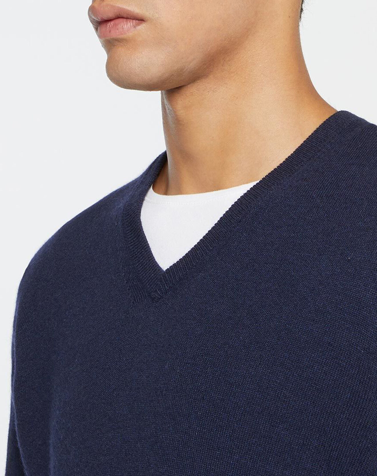 Hackett London Pull en Laine & cachemire mélangés col V bleu marine
