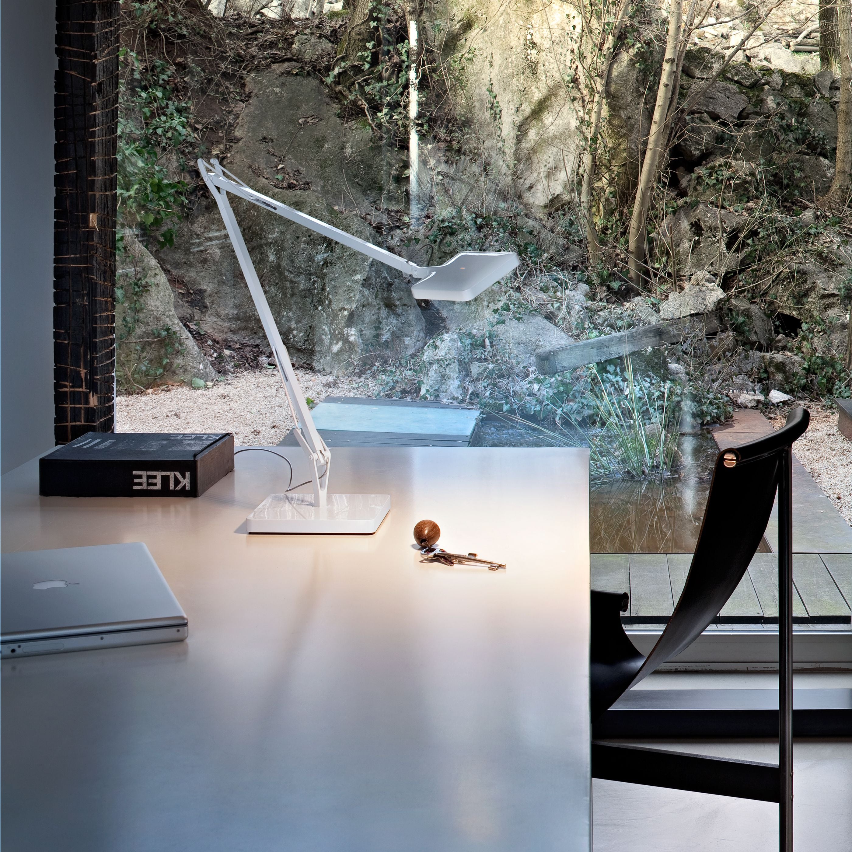 Flos Kelvin bureaulamp LED wit