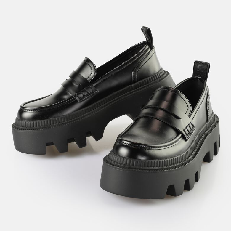 Flora Loafer