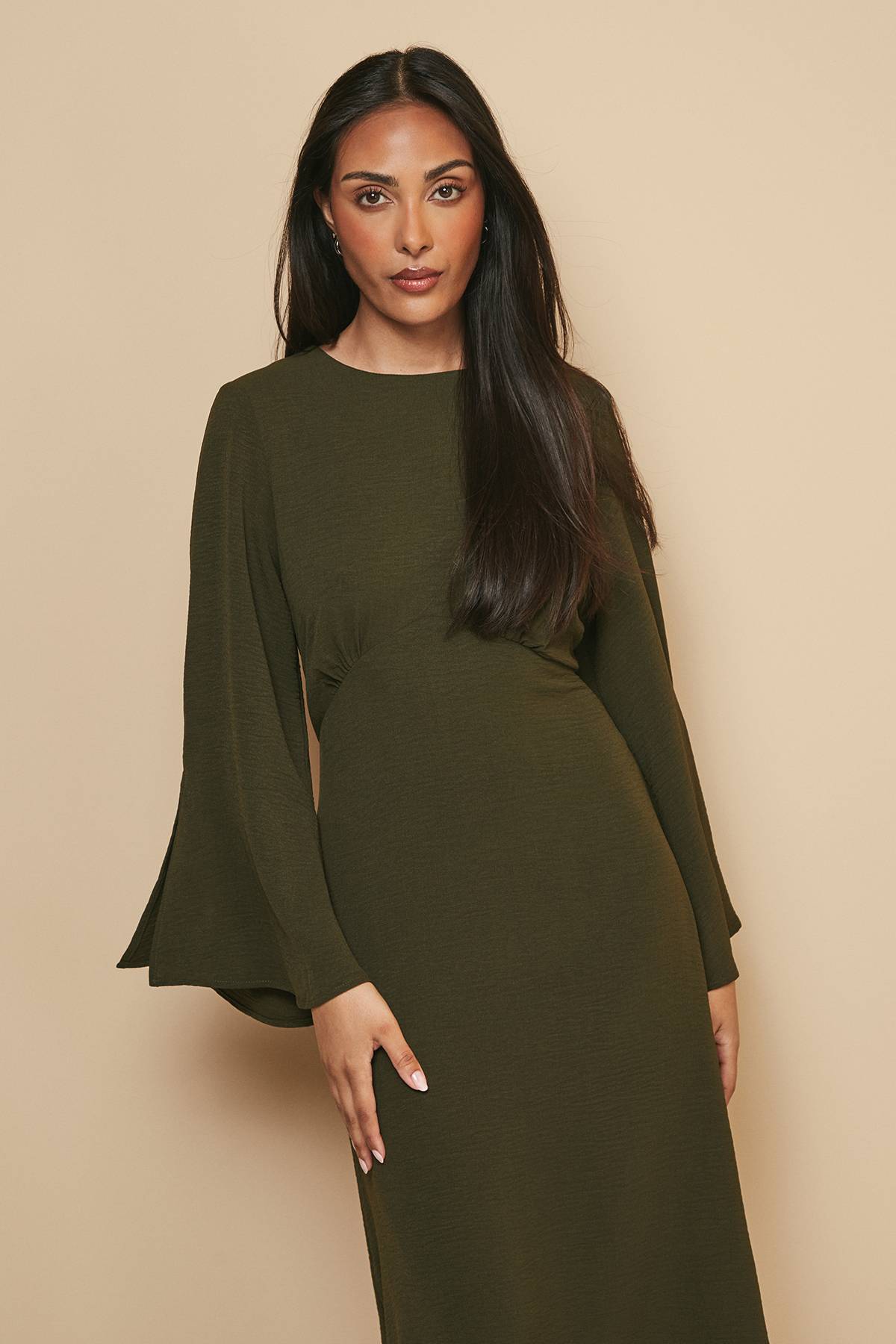 Wallis Robe Midaxi Petite à Manches Évasées Tissée