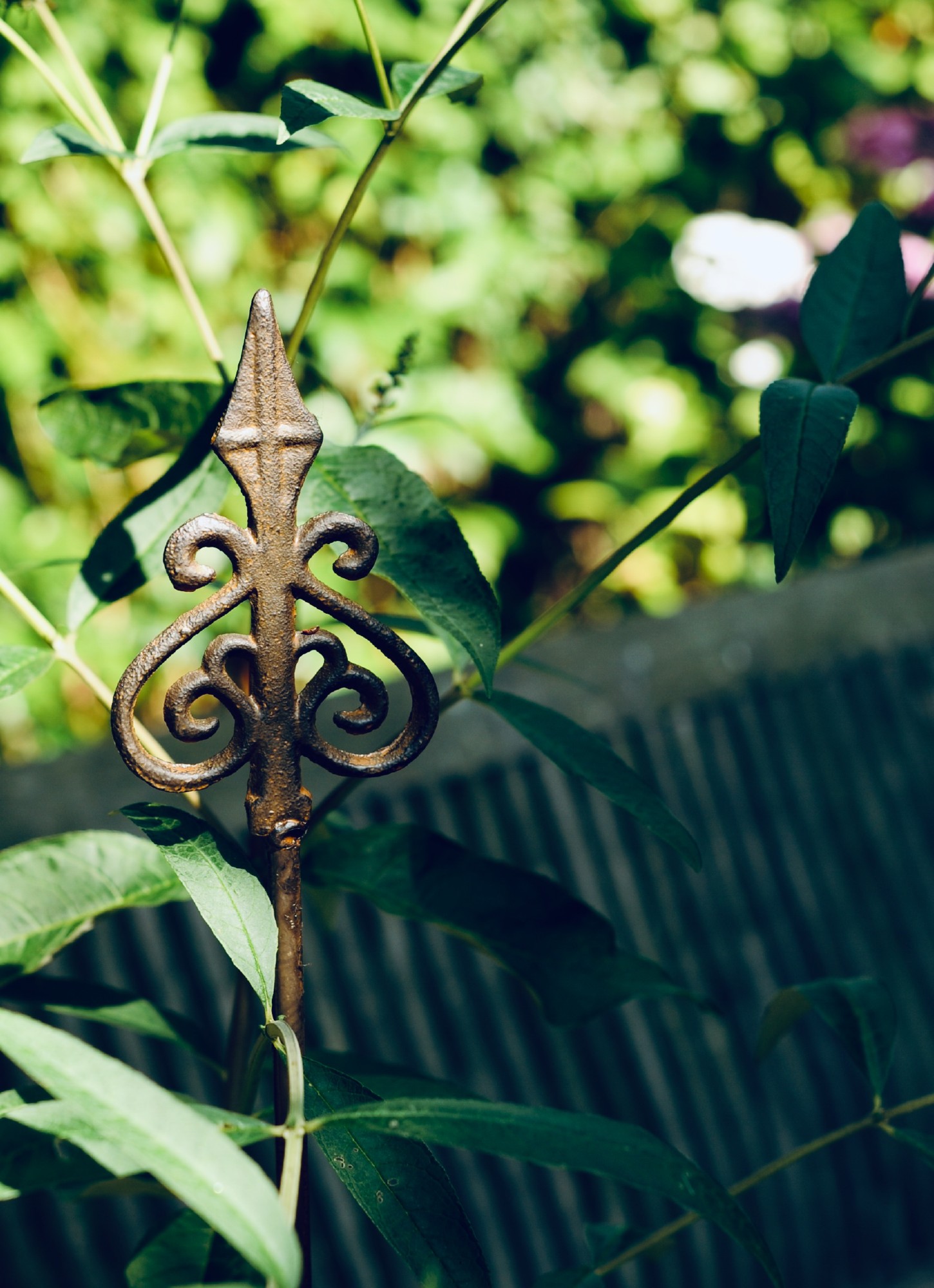 Gartenstecker 'Lilie', T 1 cm, B 8,5 cm, H 110 cm günstig bestellen
