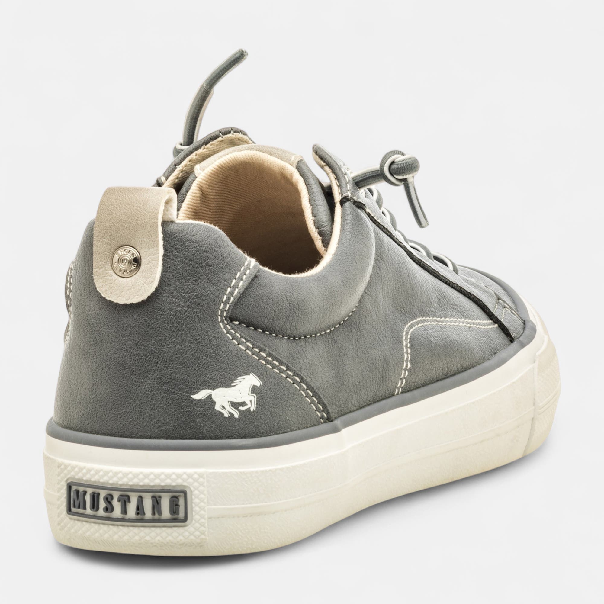 Baskets basses Femme jeans
