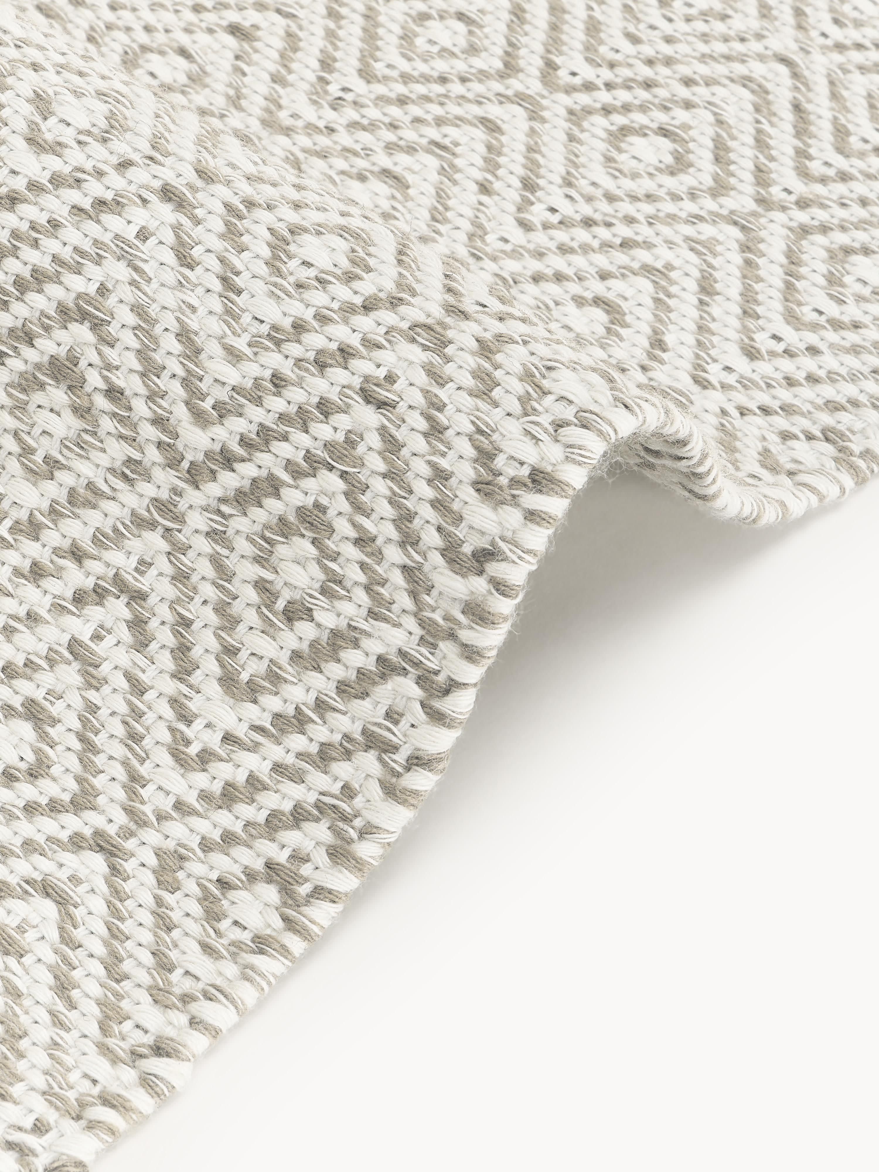 Handgeweven in- & outdoor loper Rika met vintage ruitjesmotief