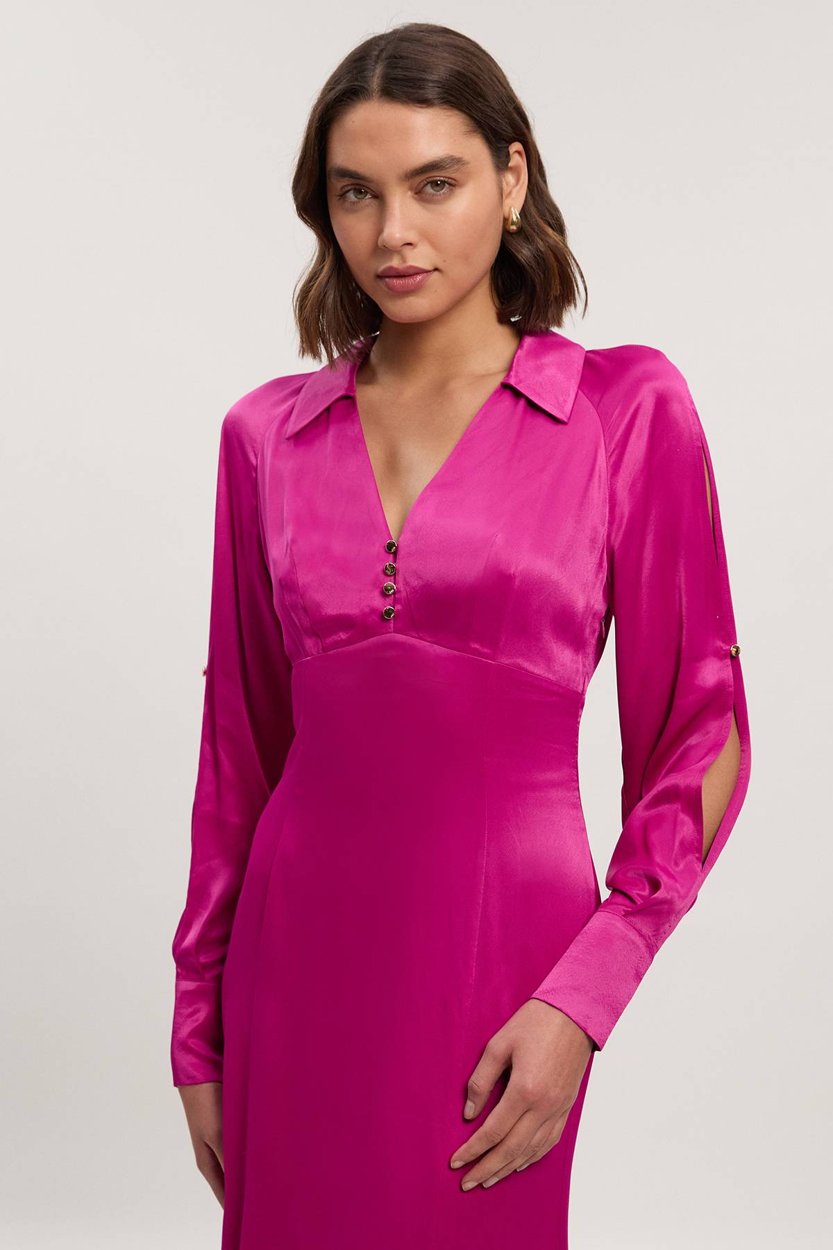 KarenMillen Robe Midi Tissée en Satin de Viscose à Col V et Manches Longues