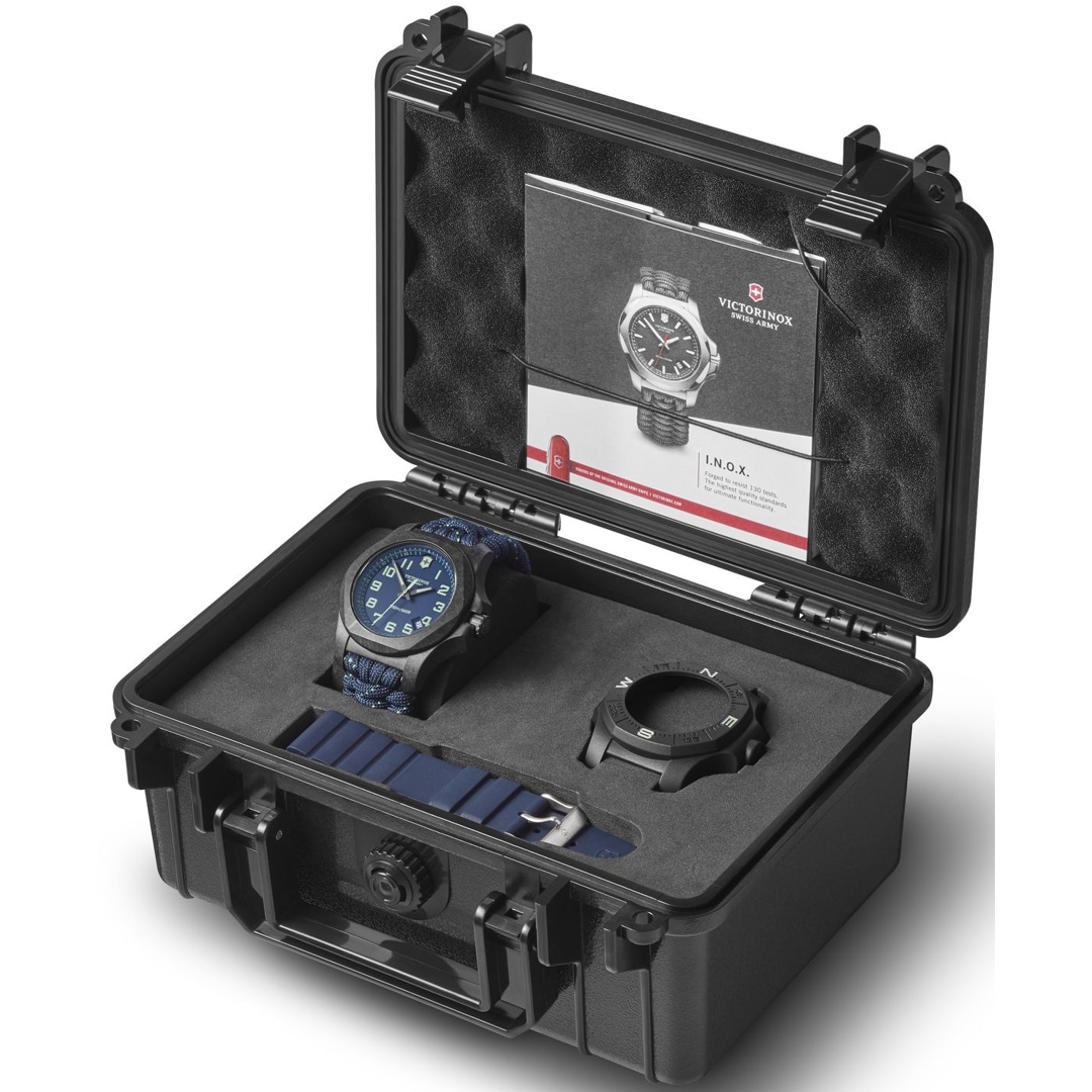 Victorinox Swiss Army I.N.O.X. Carbon
