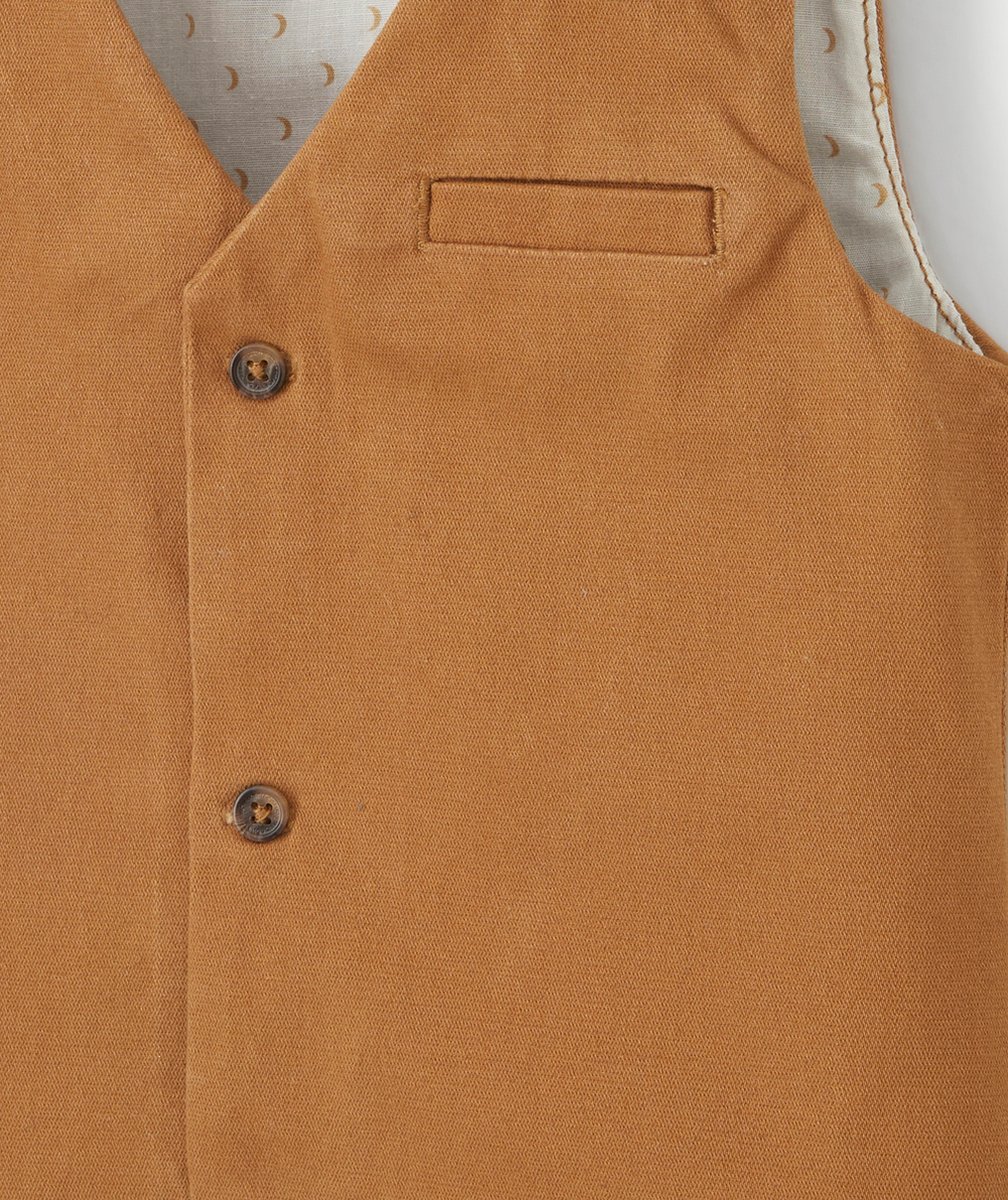 VESTE SANS MANCHES BÉBÉ GARÇON CAMEL AVEC BOUTONS