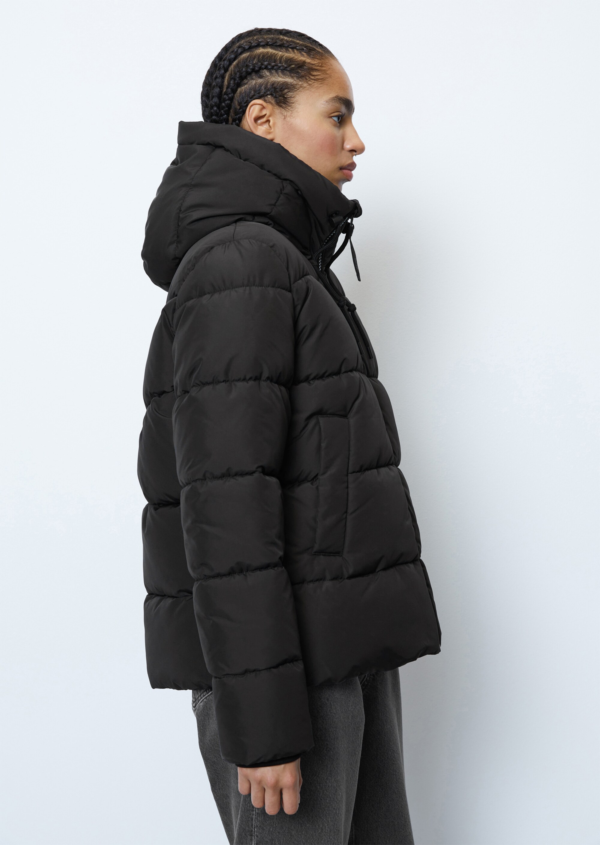Kapuzen-Puffer-Jacke relaxed aus teilweise recycelten Materialien