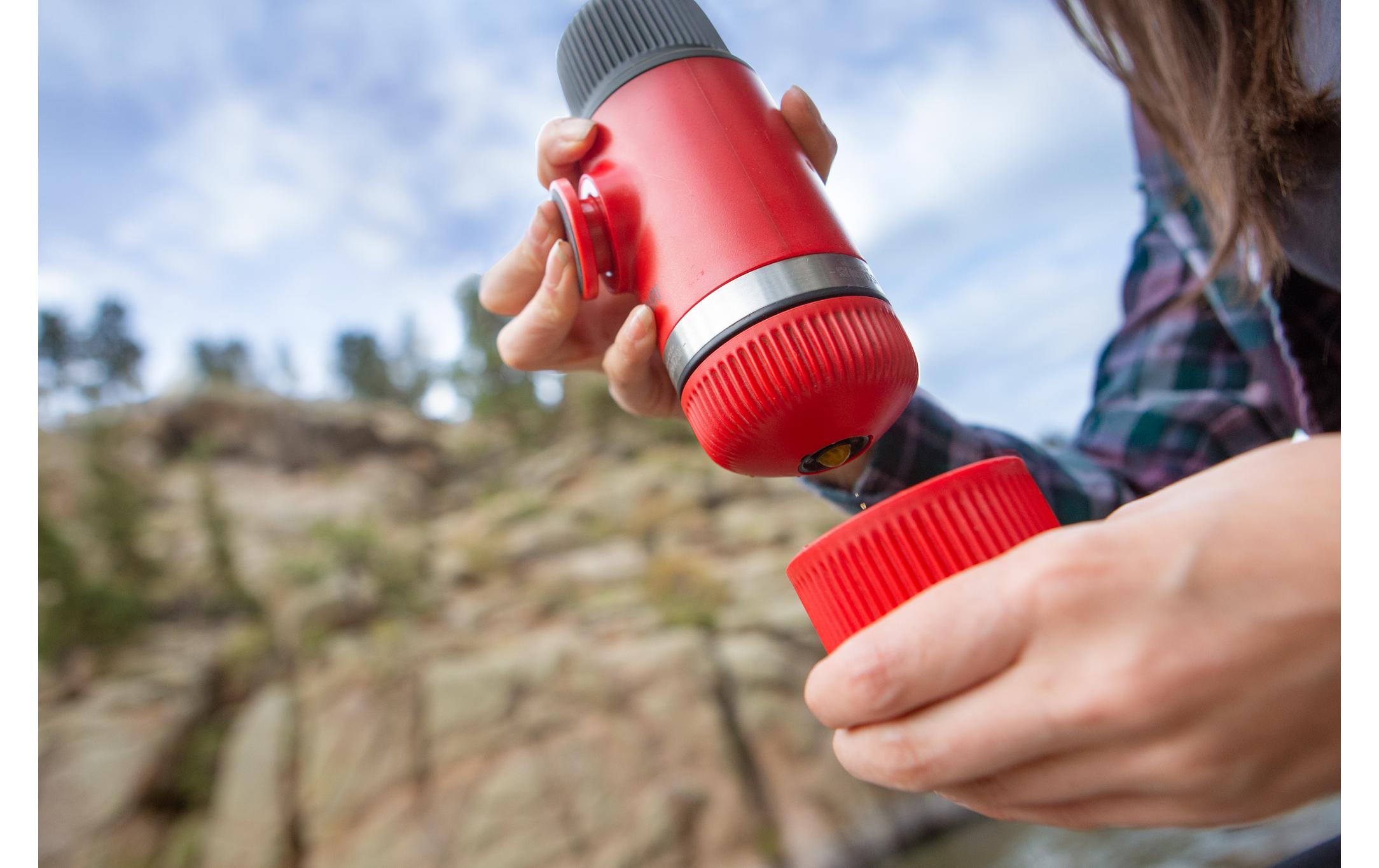 Reisekaffeemaschine Nanopresso RotKompakte Kaffeemaschine für unterwegs