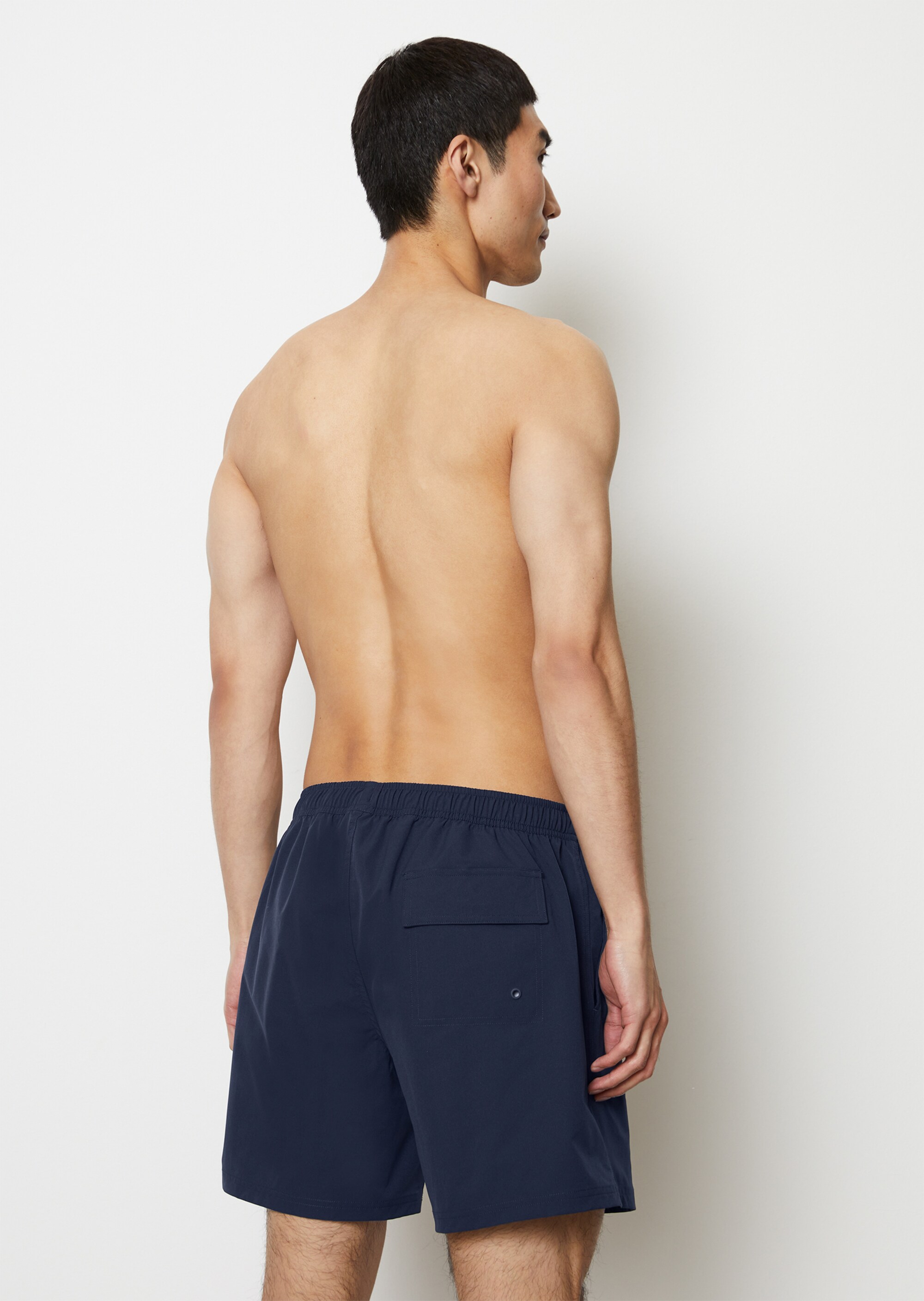 Badeshorts aus recyceltem Material