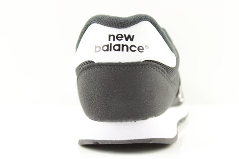 New Balance Sneaker