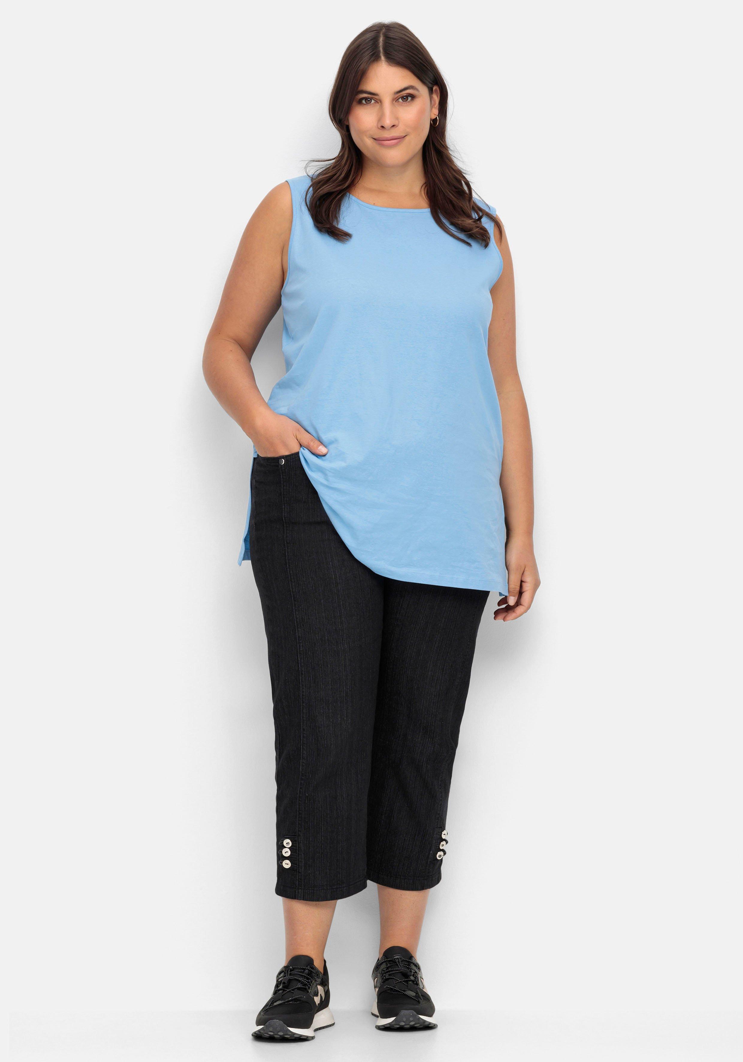7/8-Jeans mit Zierknöpfen am Saum