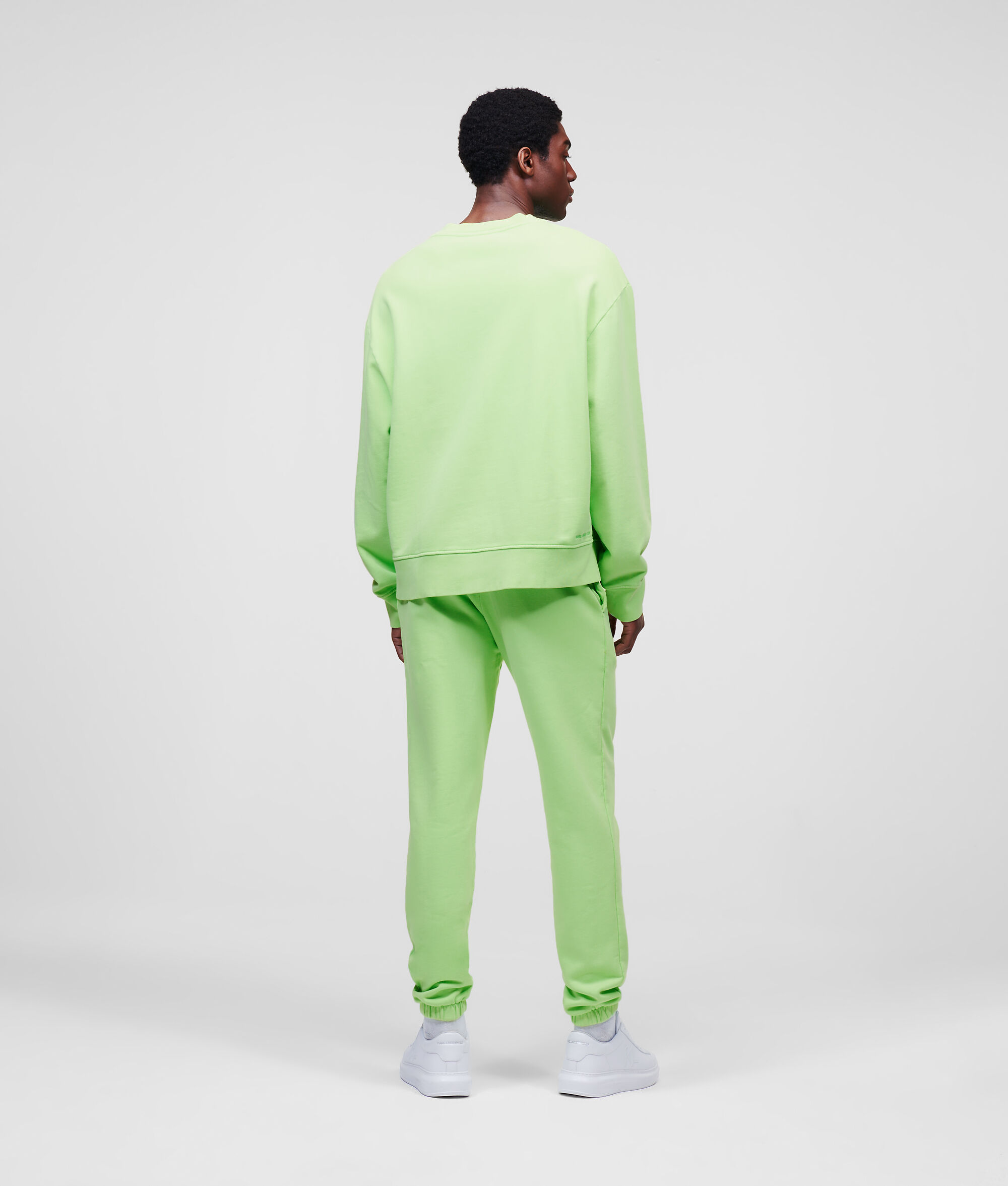 SWEAT-SHIRT TON SUR TON AVEC ÉCUSSON KARL IKONIK