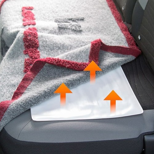 Tapete branco para carro de animais de estimação