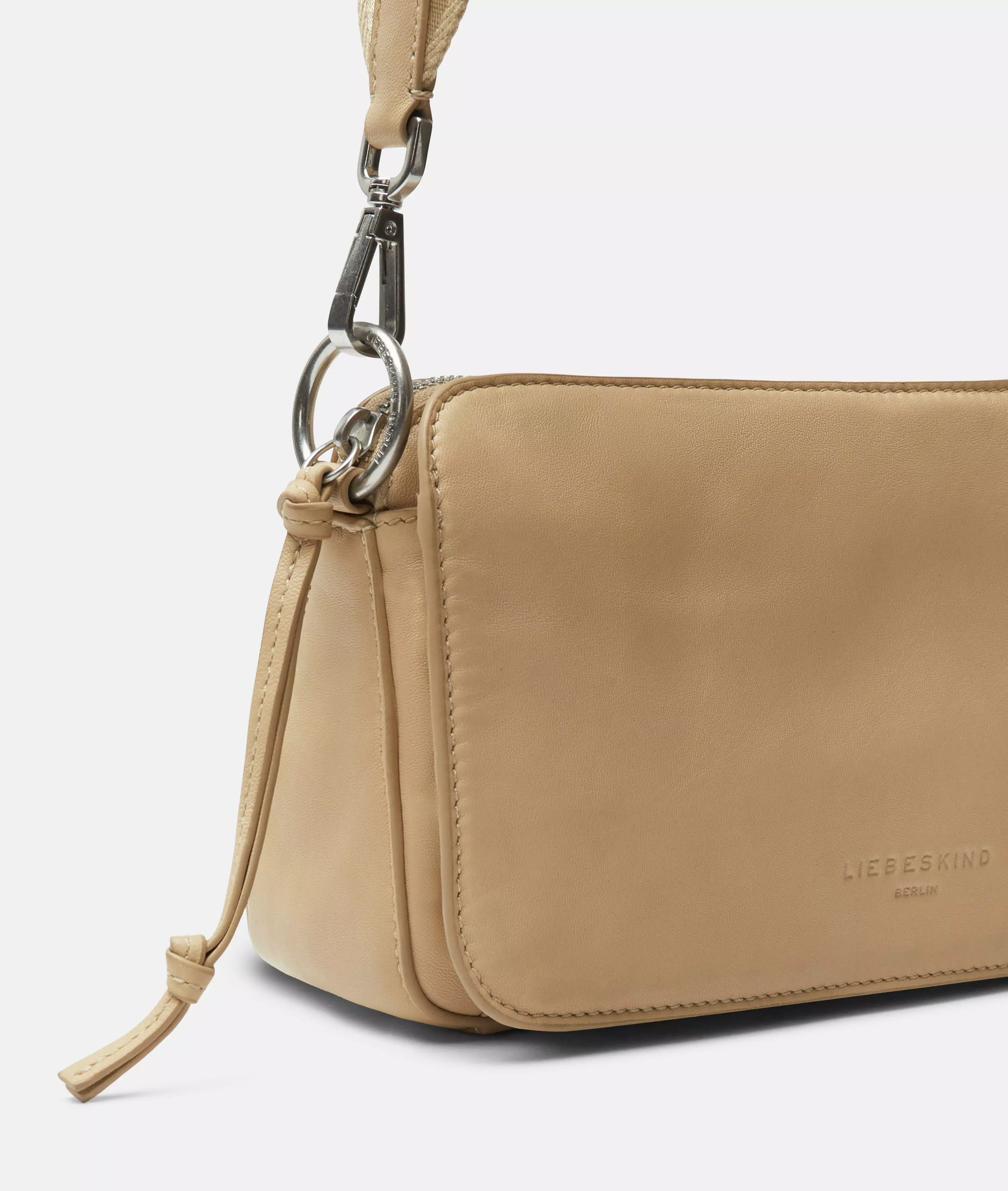 Clarice Crossbody M Spacious sheepskin shoulder bag