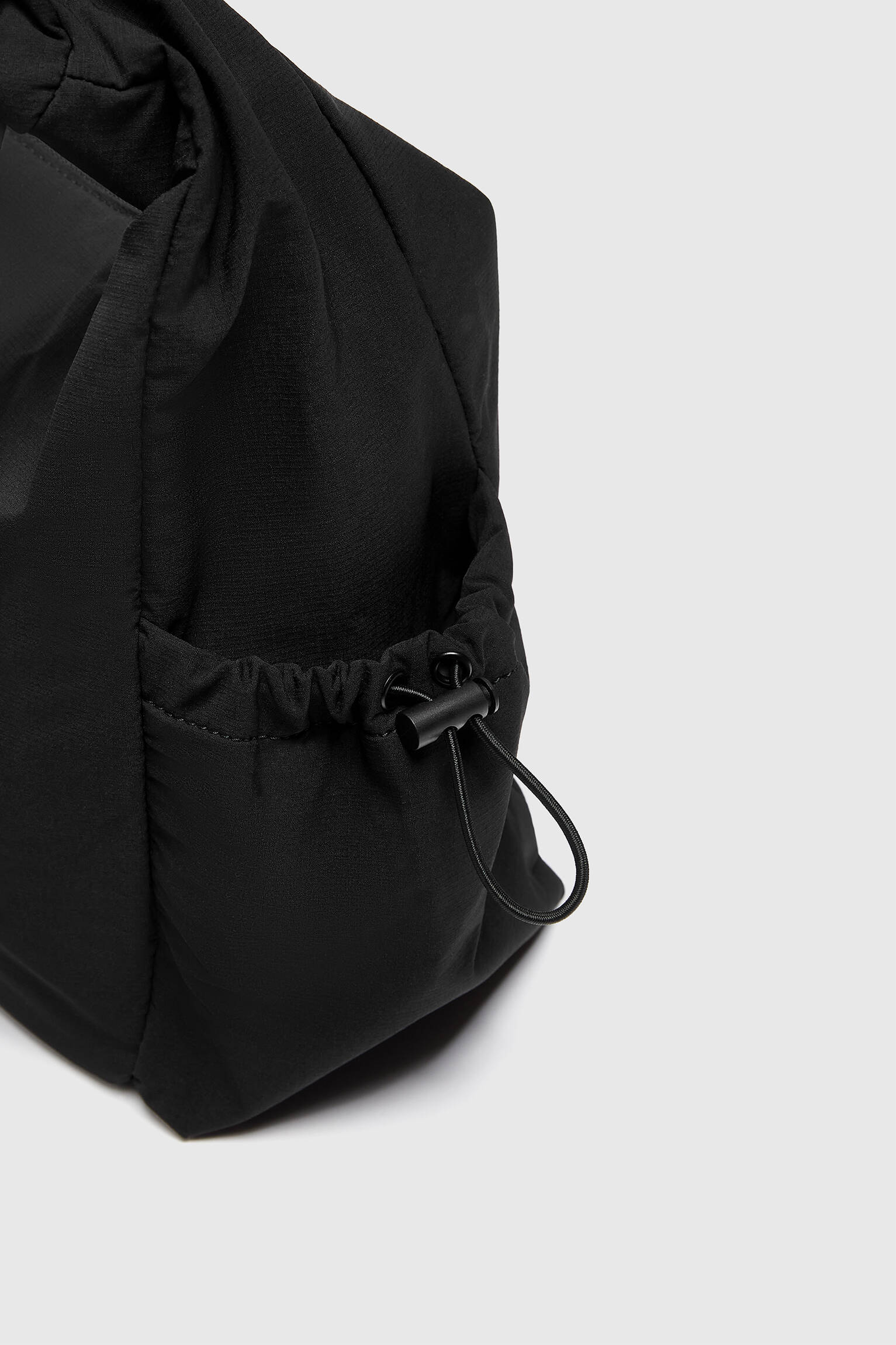 SAÍDA DE COMPRAS PARACHUTE - PRETA
