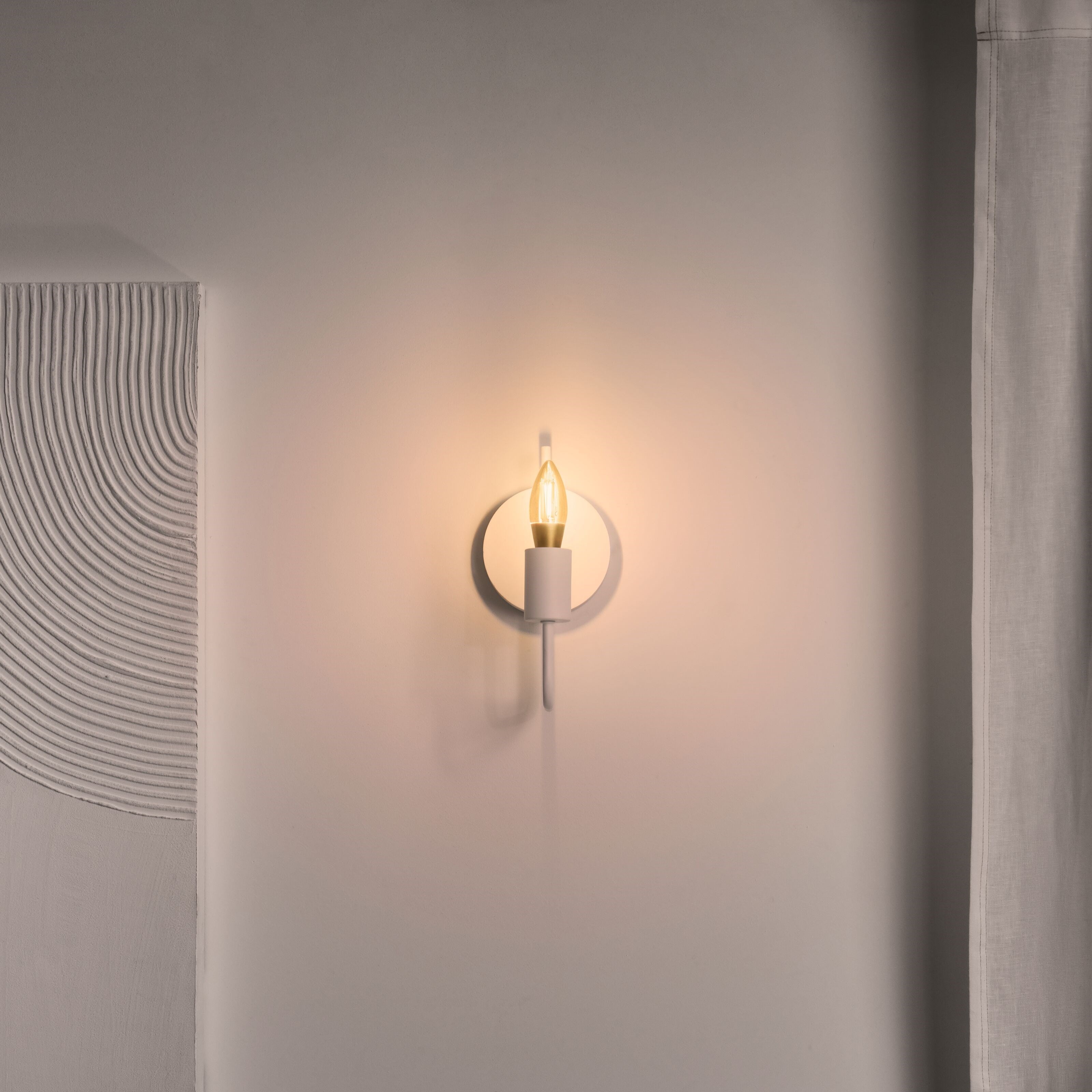 WiZ Clear Filament C35 Smart LED-pære E14 470 lm