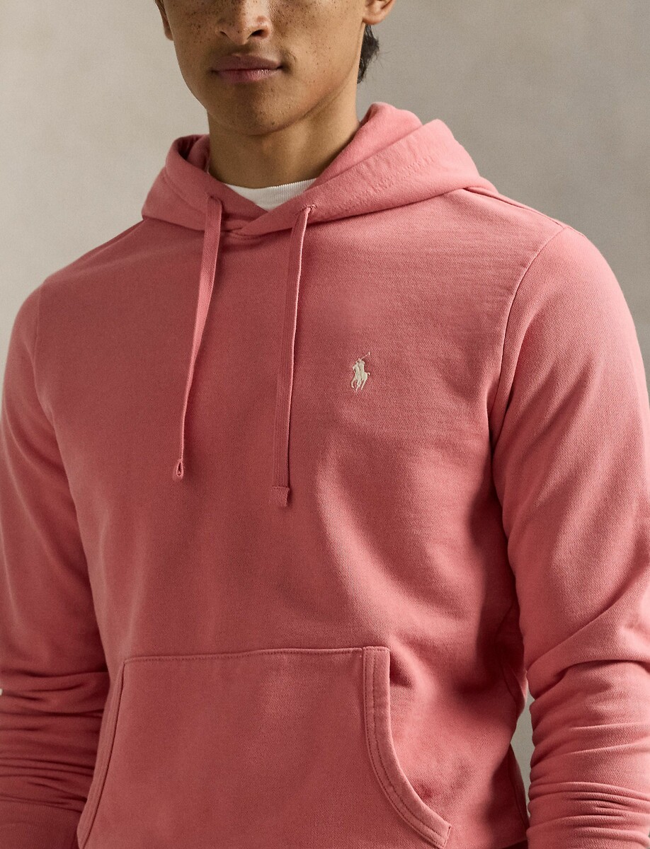 POLO RALPH LAUREN<br>Moletom com capuz em tecido felpudo, logotipo bordado